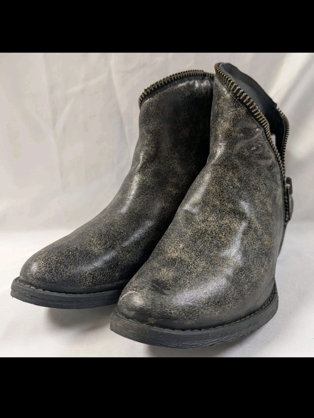 Circle G by Corral E1224 Distressed Black Leather Zip Ankle Boots Womens 9